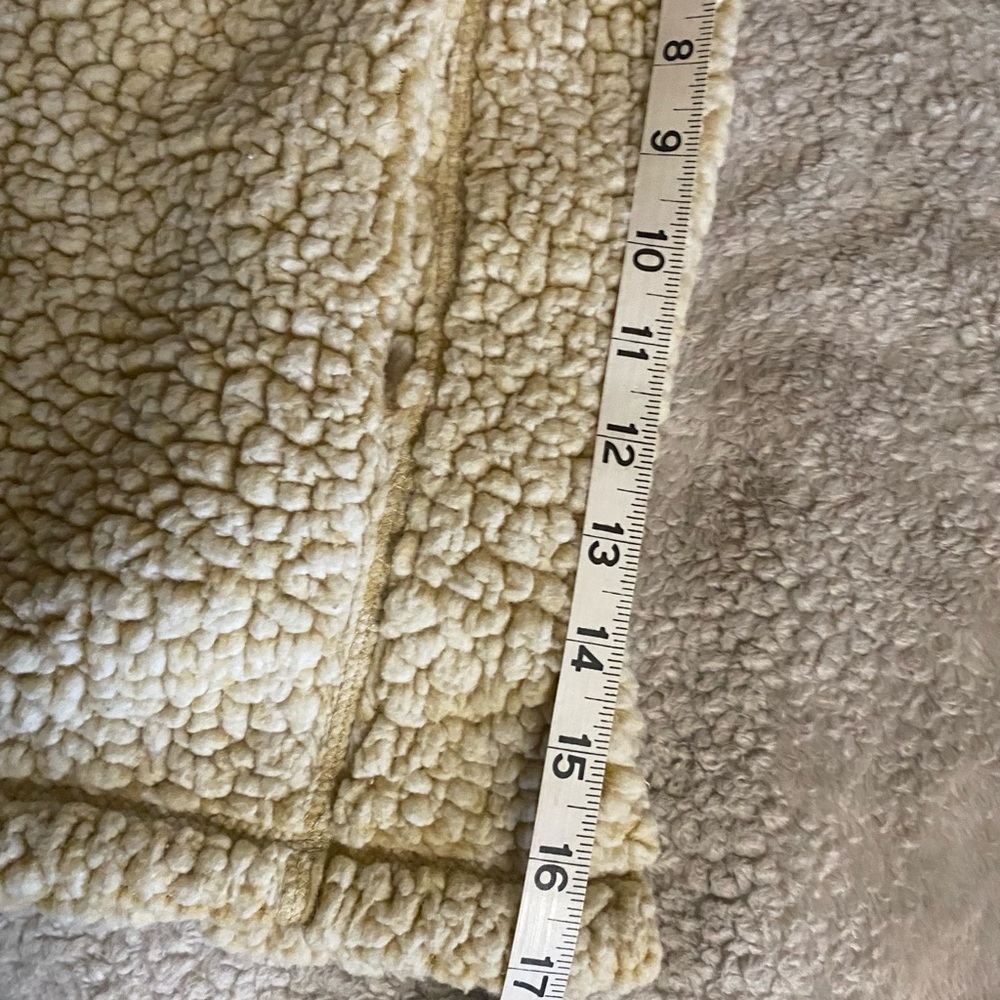 Pink Lilly Cozy Cream Sherpa Sweater, sz L - Picture 5 of 6